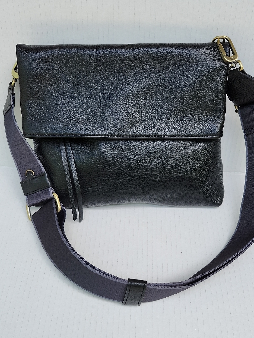 HOBO INTERNATIONAL BLACK LEATHER CROSSBODY BAG